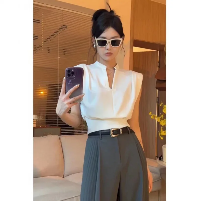 2026 New Summer Women's Modal Vest T Shirt French Style Ruffle Sleeve V Neck Slim Crop Top Fashion Basic Layering Top
2026 New Summer Women's Modal Vest T Shirt French Style Ruffle Sleeve V Neck Slim Crop Top Fashion Basic Layering Top