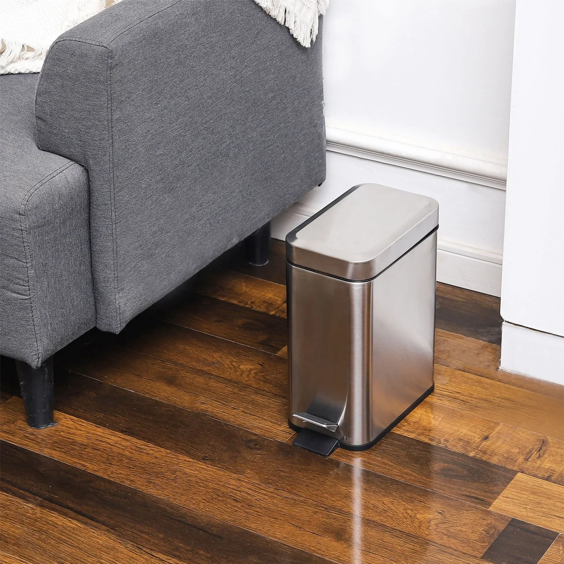 5L Kitchen/Bathroom Bin with Lid and Inner Bin, 410 Stainless Steel Pedal Bin, Narrow Metal Bin, Toilet Bin
5L Kitchen/Bathroom Bin with Lid and Inner Bin, 410 Stainless Steel Pedal Bin, Narrow Metal Bin, Toilet Bin