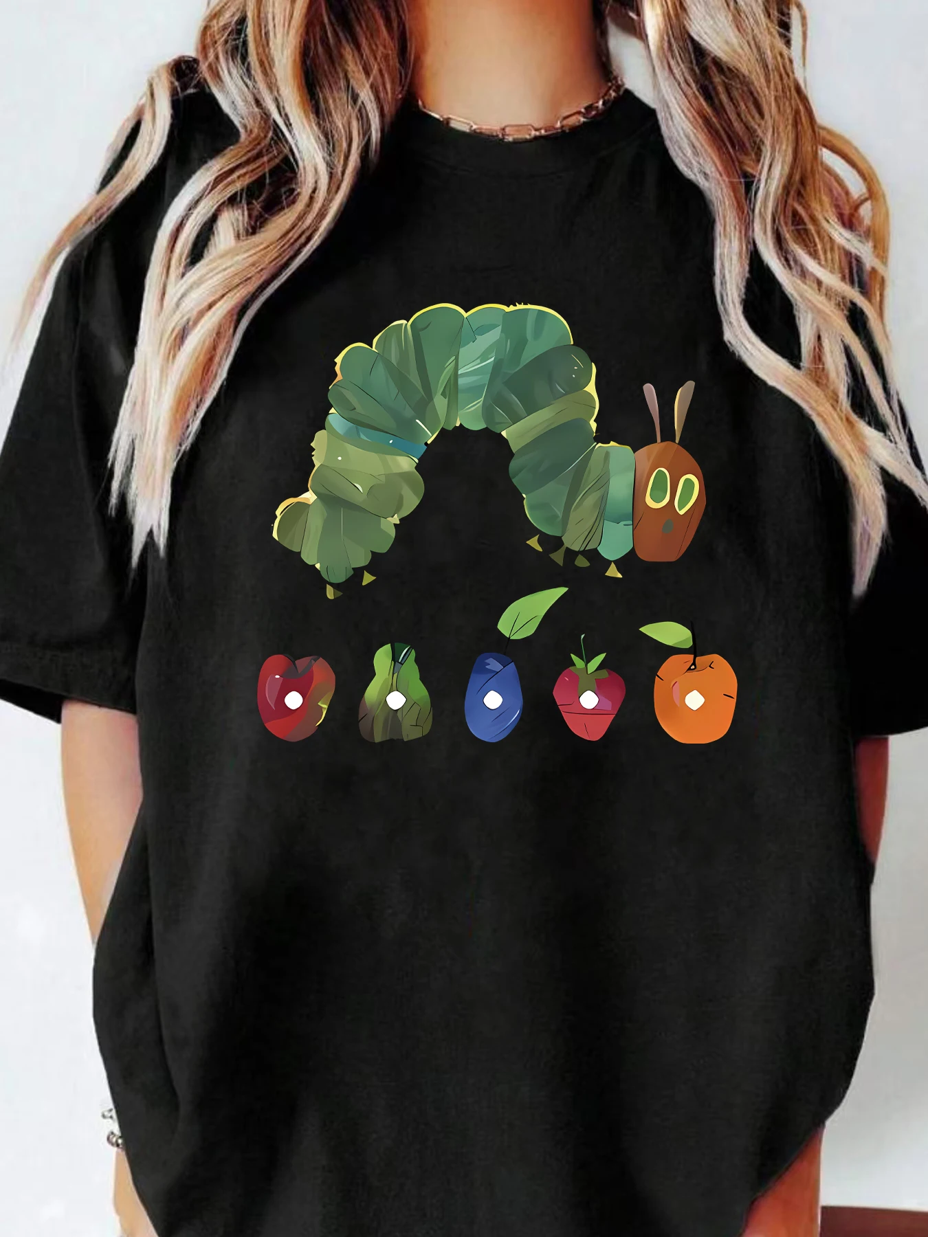 Caterpillar and fruit cartoon pattern printed women's fashion T-shirt summer ladies daily trend women's short-sleeved clothing
Caterpillar and fruit cartoon pattern printed women's fashion T-shirt summer ladies daily trend women's short-sleeved clothing