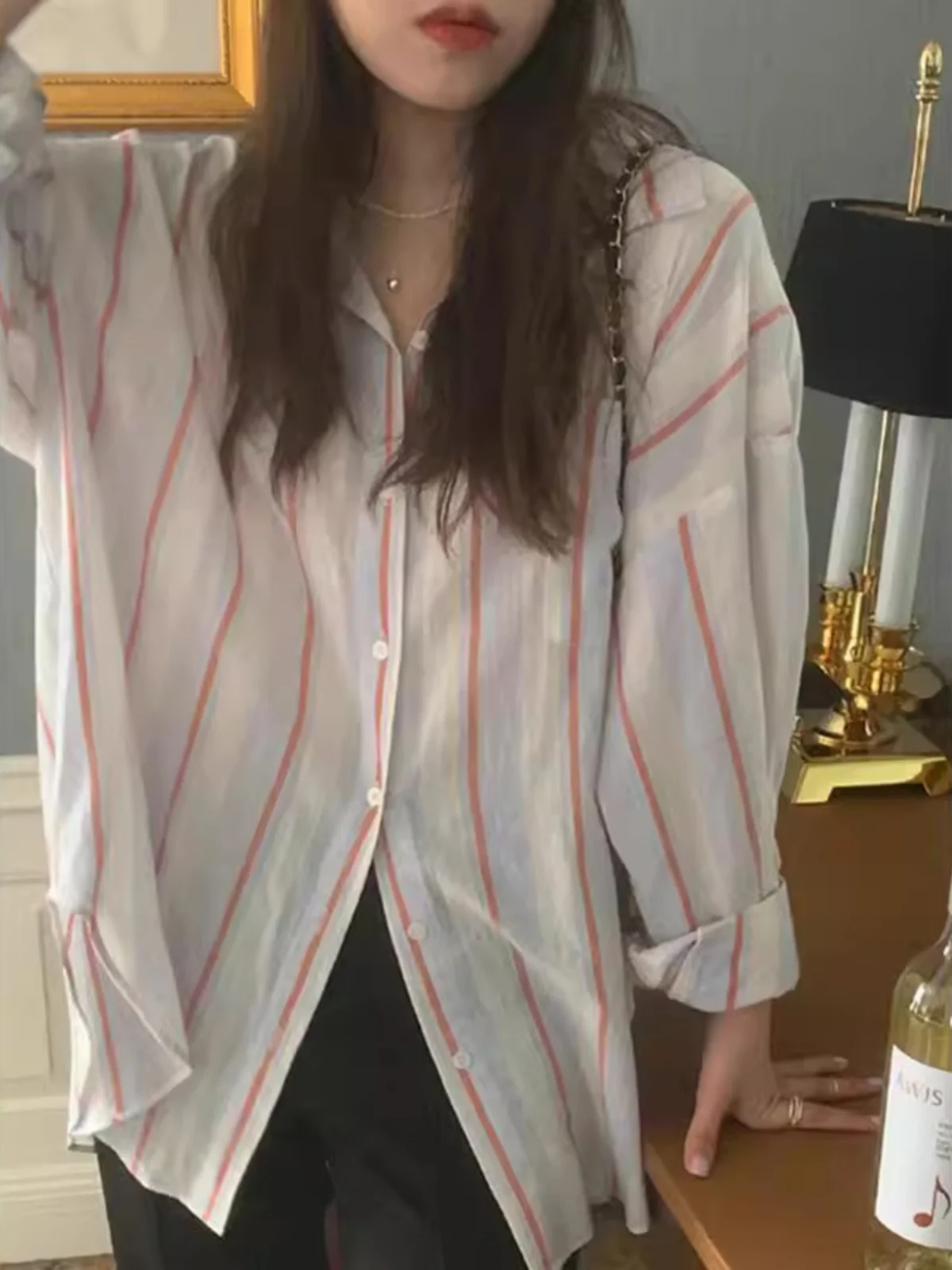 Retro Hong Kong Sle Striped irt Women's Chic Summer Loose Design Casual Long Sve Top Korean Commute Sle Collar
Retro Hong Kong Sle Striped irt Women's Chic Summer Loose Design Casual Long Sve Top Korean Commute Sle Collar