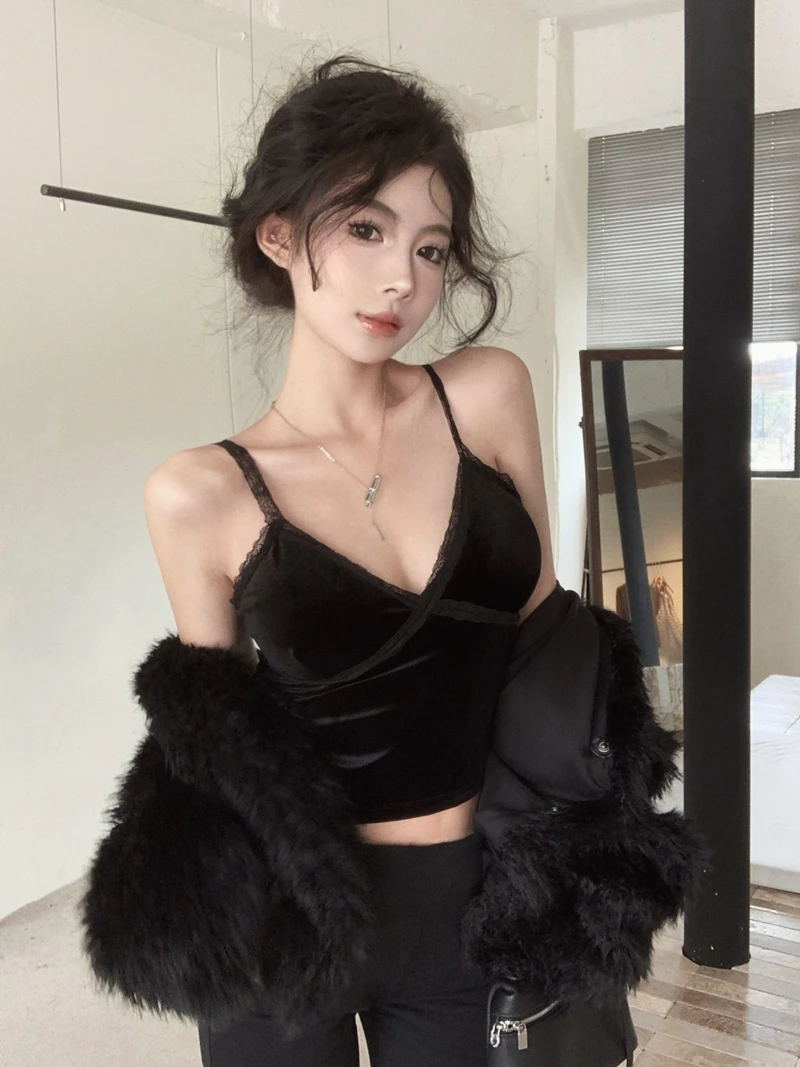 Pure Desire Sexy Lace Strap Vest Women's Autumn Winter Suit Inner Slimming Base Layer Spicy Girl with Chest Pad Velvet Top
Pure Desire Sexy Lace Strap Vest Women's Autumn Winter Suit Inner Slimming Base Layer Spicy Girl with Chest Pad Velvet Top