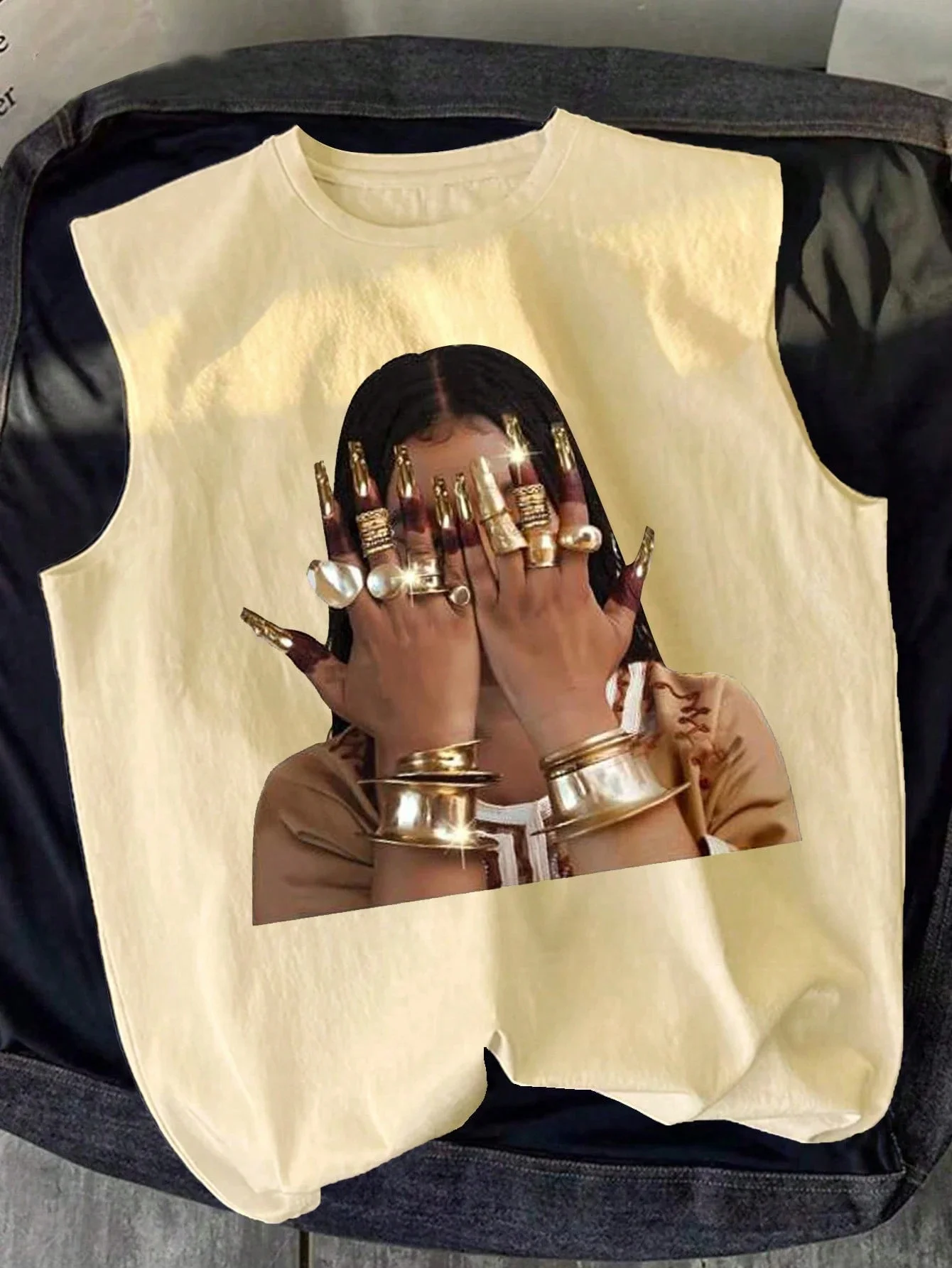 Круглый вырез, стандартный крой, идеально подходит для повседневного ношения, снаряжения для бега, повседневная спортивная одежда, модная спортивная одежда, неэластичная ткань
Круглый вырез, стандартный крой, идеально подходит для повседневного ношения, снаряжения для бега, повседневная спортивная одежда, модная спортивная одежда, неэластичная ткань