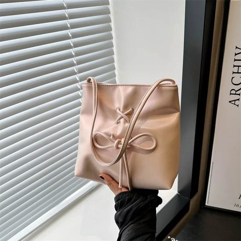 Designer Bags Women Bucket Bag for Women Shoulder Bags Fashionable Purse and Handbags Designer Bag Class Bag for Girl Сумка Sac
Designer Bags Women Bucket Bag for Women Shoulder Bags Fashionable Purse and Handbags Designer Bag Class Bag for Girl Сумка Sac