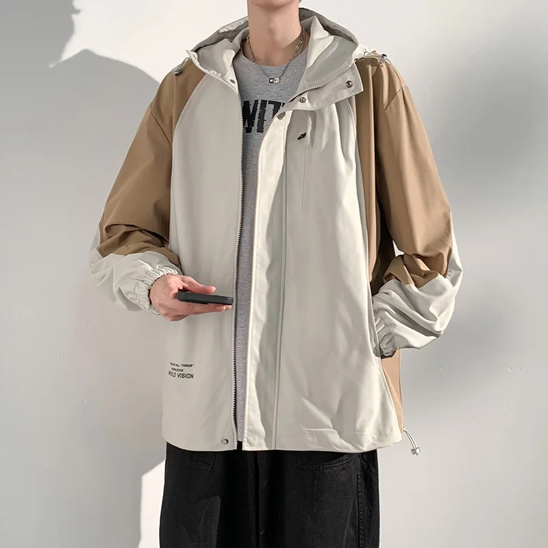 Men's Casual Hooded Jaet Spring Autumn New Sle Loose American Retro Sports Top irt Windproof Zipper Decorated Faionable
Men's Casual Hooded Jaet Spring Autumn New Sle Loose American Retro Sports Top irt Windproof Zipper Decorated Faionable