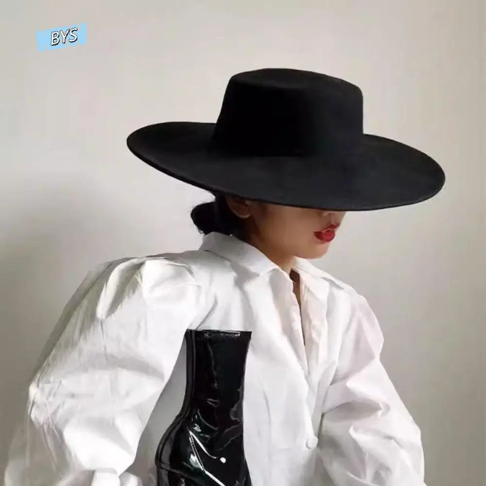British Style Hepburn Style Flat-top Cap Woolen Photography Decoration Wide Brim Felt Hat Elegant Retro Women Jazz Hat Dinner
British Style Hepburn Style Flat-top Cap Woolen Photography Decoration Wide Brim Felt Hat Elegant Retro Women Jazz Hat Dinner