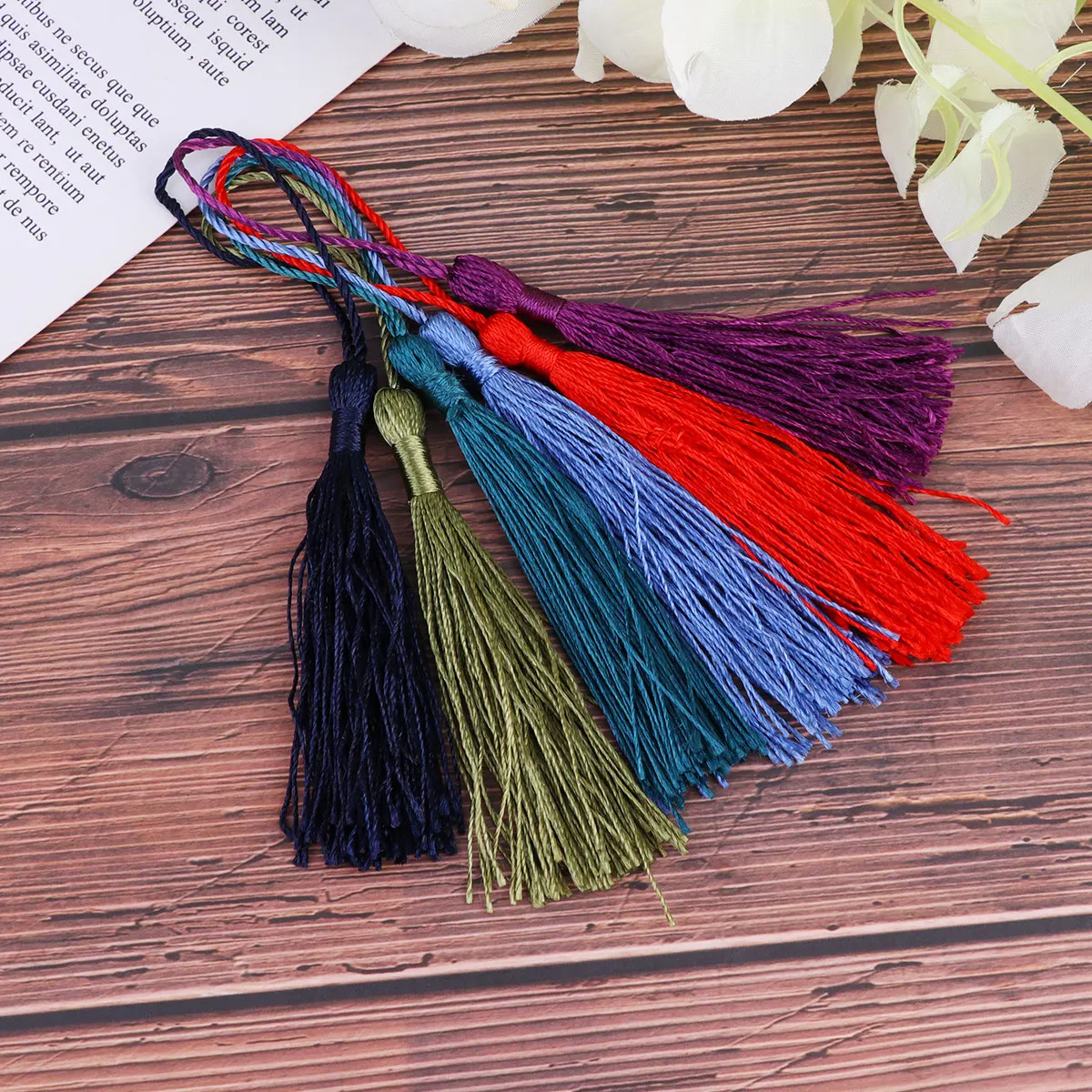 200pcs Tassel Pendants PET naments Accessories Crafting Materials Cellphone Decor Art Projects Home Wedding Gift for Friends
200pcs Tassel Pendants PET naments Accessories Crafting Materials Cellphone Decor Art Projects Home Wedding Gift for Friends
