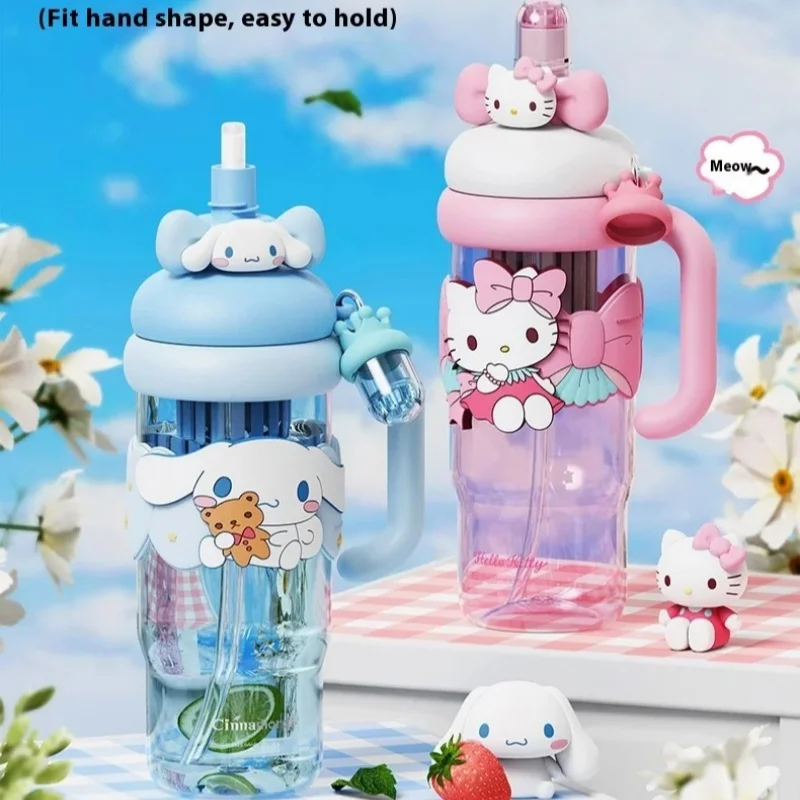 Чашка для воды Sanrio для женщин, новинка 2025, большая вместительная соломенная чашка из тритана для студентов, портативная бутылка для воды для школы, подарок на день рождения
Чашка для воды Sanrio для женщин, новинка 2025, большая вместительная соломенная чашка из тритана для студентов, портативная бутылка для воды для школы, подарок на день рождения
