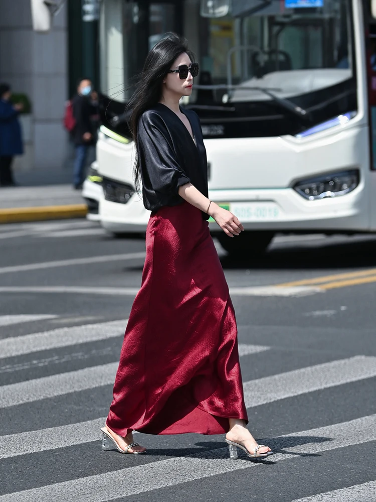 Элегантная длинная юбка из ацетата с текстурой, с небольшим эффектом «рыбий хвост», на эластичной талии, роскошная, новая весенняя коллекция, женская модная одежда
Элегантная длинная юбка из ацетата с текстурой, с небольшим эффектом «рыбий хвост», на эластичной талии, роскошная, новая весенняя коллекция, женская модная одежда