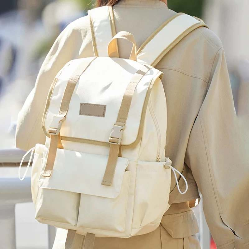 Leisure fashion backpack with a 15.6-inch laptop compartment, lightweight, suitable for travel, daily commuting, and as a school
Leisure fashion backpack with a 15.6-inch laptop compartment, lightweight, suitable for travel, daily commuting, and as a school