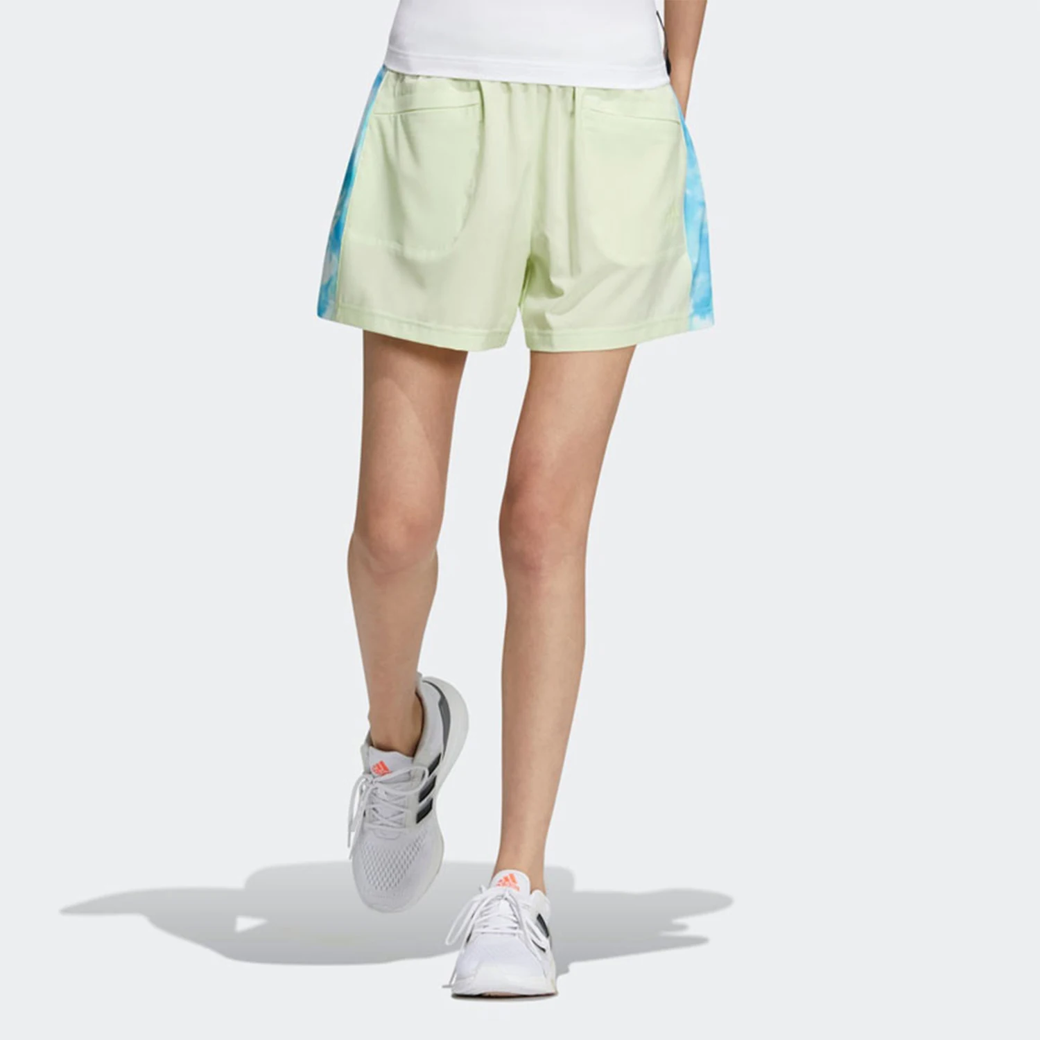 Официальные летние новые женские тканые шорты для бега и тренировок Adidas HI6829
Официальные летние новые женские тканые шорты для бега и тренировок Adidas HI6829