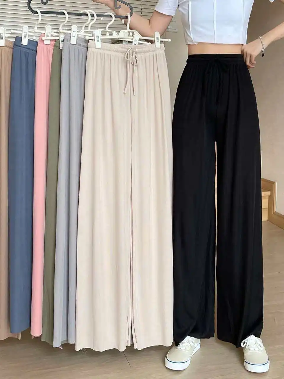 Широкие брюки из ледяного шелка для женщин, летние, с высокой талией, повседневные, из материала Cleanfit Sle PVC, другие материалы, 00%
Широкие брюки из ледяного шелка для женщин, летние, с высокой талией, повседневные, из материала Cleanfit Sle PVC, другие материалы, 00%