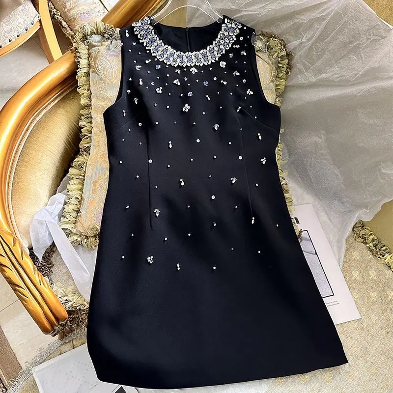 2025 Summer Heavy Crystal Embellished Dress | French Romantic Sleeveless MIU-Style Mini Dress Elegant Evening Party Gown Fashion
2025 Summer Heavy Crystal Embellished Dress | French Romantic Sleeveless MIU-Style Mini Dress Elegant Evening Party Gown Fashion