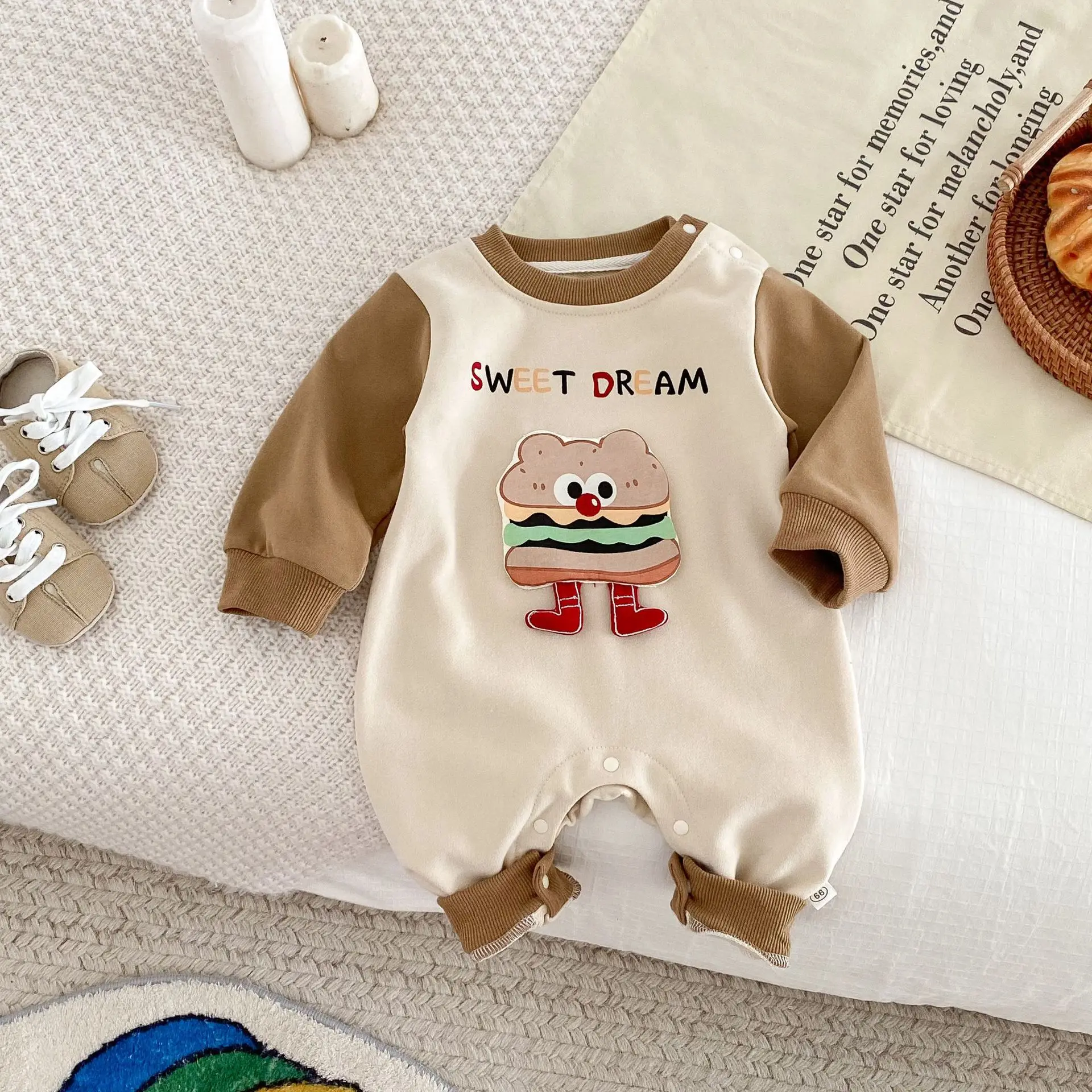 Spring Autumn Newborn Boys Bodysuit Cartoon Hamburg Letter 0-2 Years Baby Boys Jumpsuit Patchwork Woven Cotton Infant Boy Romper
Spring Autumn Newborn Boys Bodysuit Cartoon Hamburg Letter 0-2 Years Baby Boys Jumpsuit Patchwork Woven Cotton Infant Boy Romper