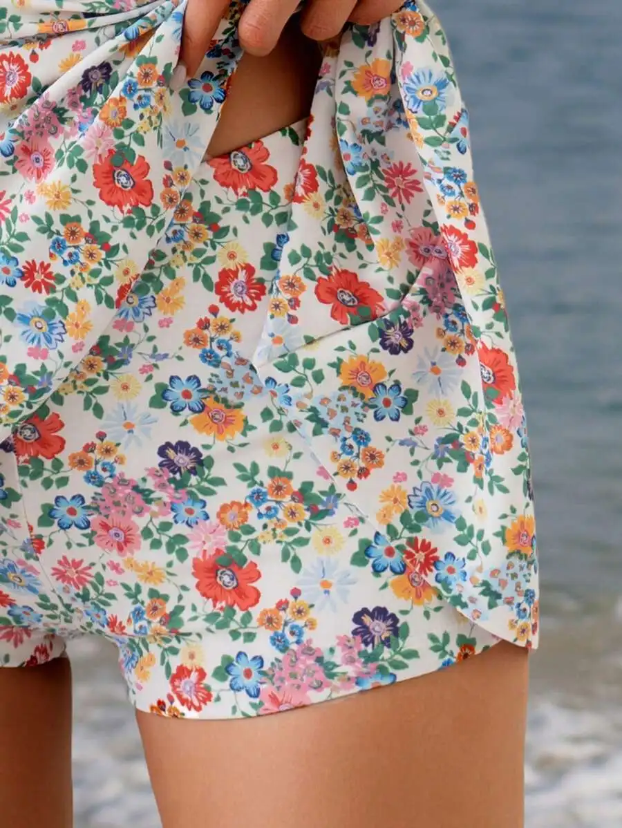 Ditsy Floral Ruched Waist Beach Vacation Set With Shorts For Summer
Ditsy Floral Ruched Waist Beach Vacation Set With Shorts For Summer