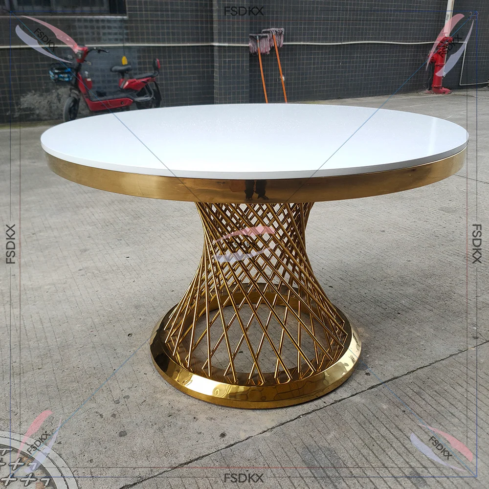 High Quality Wedding Decoration Gold Round clear Glass Top Stainless Steel Leg Dining Table Set for Event
High Quality Wedding Decoration Gold Round clear Glass Top Stainless Steel Leg Dining Table Set for Event