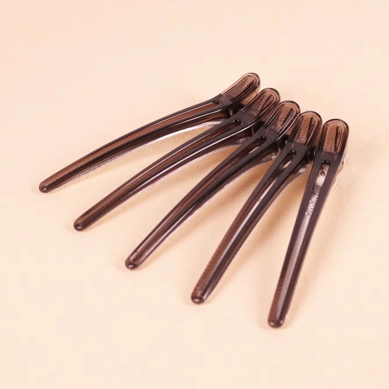5pcs transparent hair clip set, suitable for both dry and wet use, suitable for hair salons, special for real hair wigs
5pcs transparent hair clip set, suitable for both dry and wet use, suitable for hair salons, special for real hair wigs
