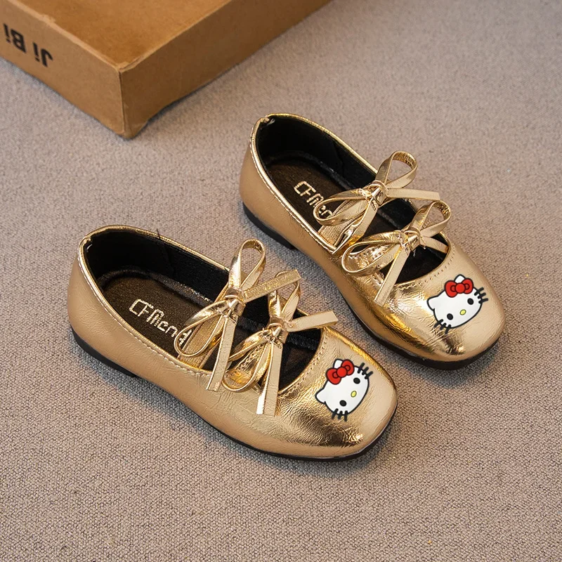Sanrio hello kitty princess bow Casual shoes girls leather shoes babycute sandals spring summer children cartoon dance shoes
Sanrio hello kitty princess bow Casual shoes girls leather shoes babycute sandals spring summer children cartoon dance shoes