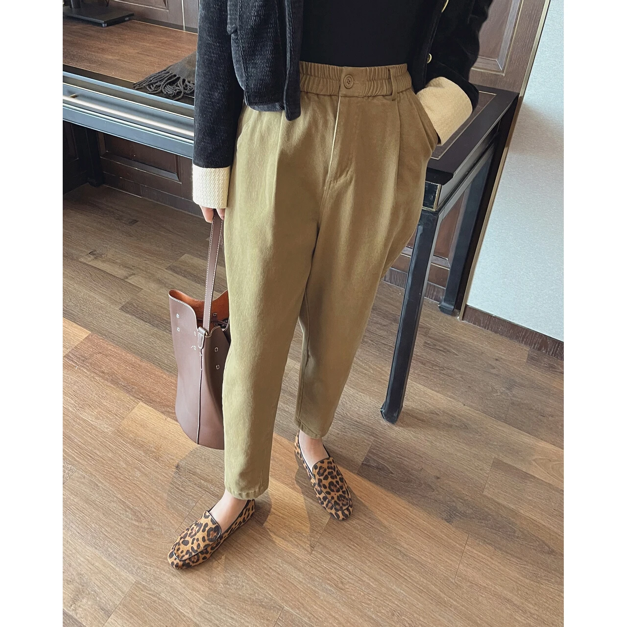 2023 Harem Fleece Lining Cotton Pants Jeans Y2k Clothes Cargo Women Baggy Streetwear Korean Fashion Oem Shorts Denim Trousers
2023 Harem Fleece Lining Cotton Pants Jeans Y2k Clothes Cargo Women Baggy Streetwear Korean Fashion Oem Shorts Denim Trousers