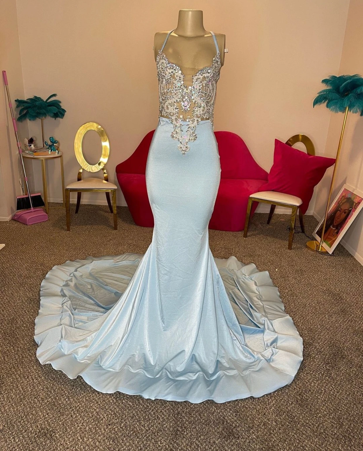 Black Girl Prom Dresses 2024 Luxury Mermaid Halter Beaded Diamond Woman Formal Evening Party Gala Gowns
Black Girl Prom Dresses 2024 Luxury Mermaid Halter Beaded Diamond Woman Formal Evening Party Gala Gowns