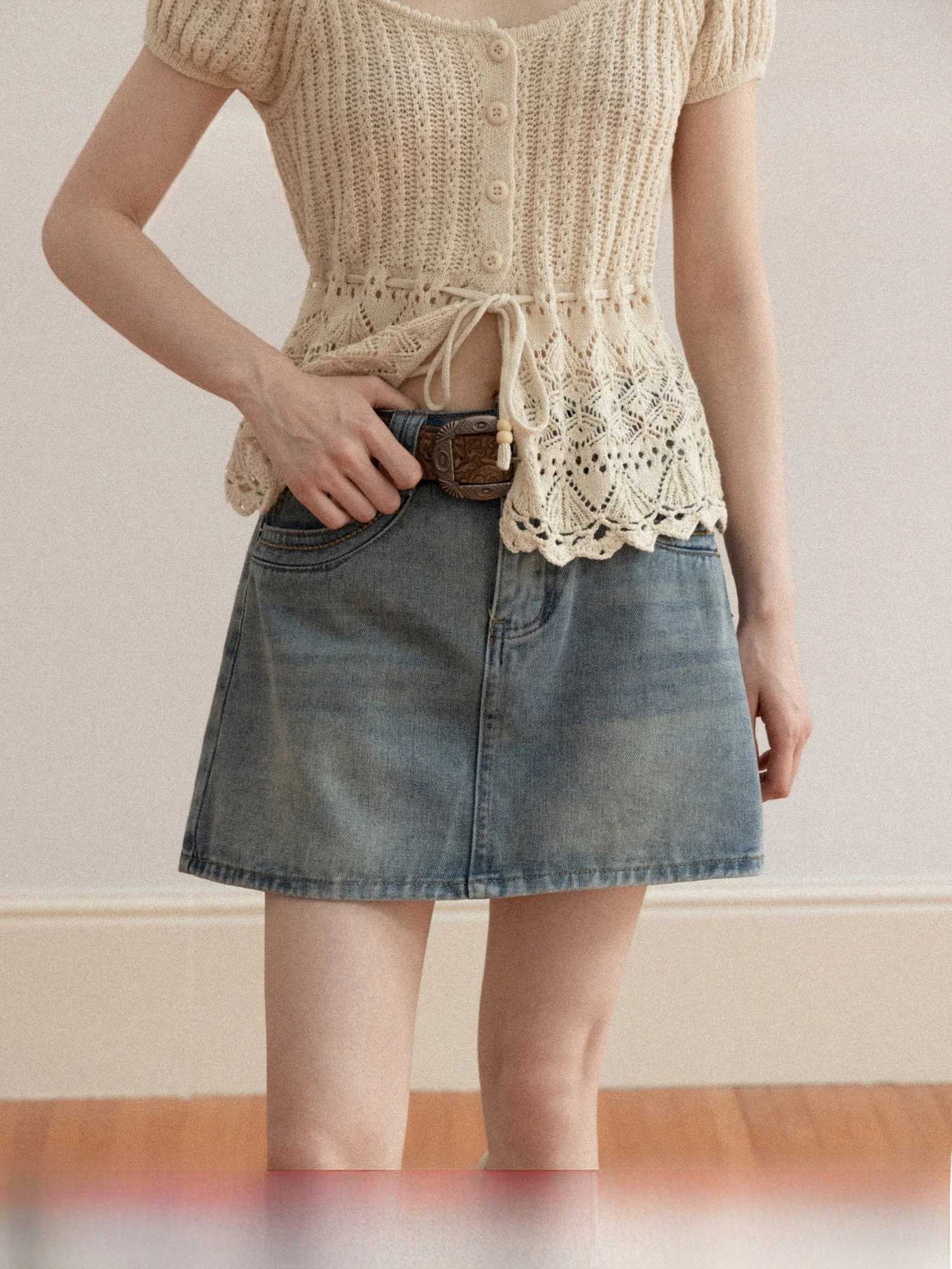 Retro Blue A-Line High Waist Slimming Denim Skirt for Women Summer 2026 Skin-Friendly Breathable Casual Cotton Blend
Retro Blue A-Line High Waist Slimming Denim Skirt for Women Summer 2026 Skin-Friendly Breathable Casual Cotton Blend