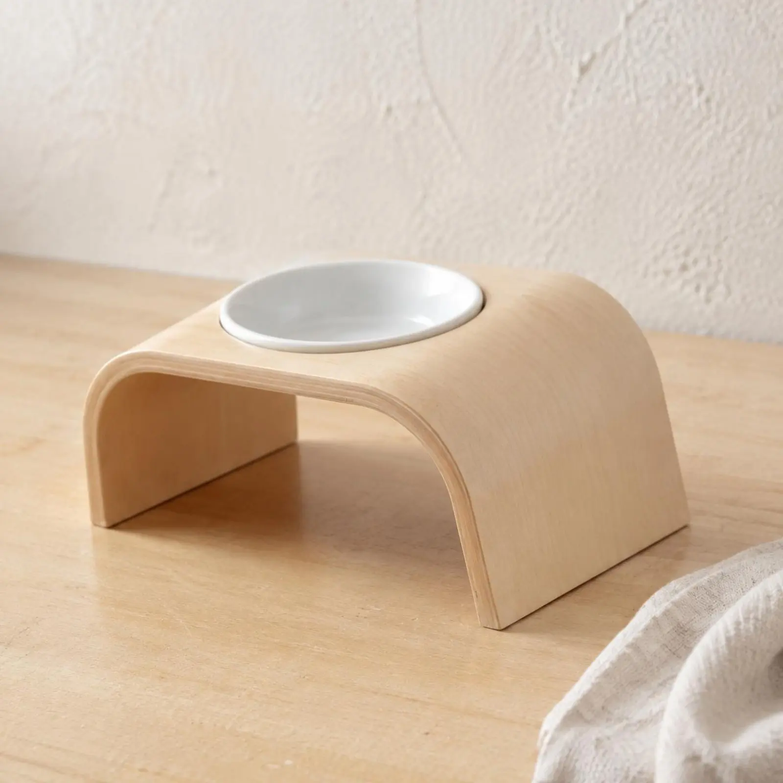 Tilted Wooden Pet Feeder Neck-Friendly Double Ceramic Feline Bowl Stand Tilted Pet Bowl Stand Easier to Eat Raised Feline Bowls
Tilted Wooden Pet Feeder Neck-Friendly Double Ceramic Feline Bowl Stand Tilted Pet Bowl Stand Easier to Eat Raised Feline Bowls