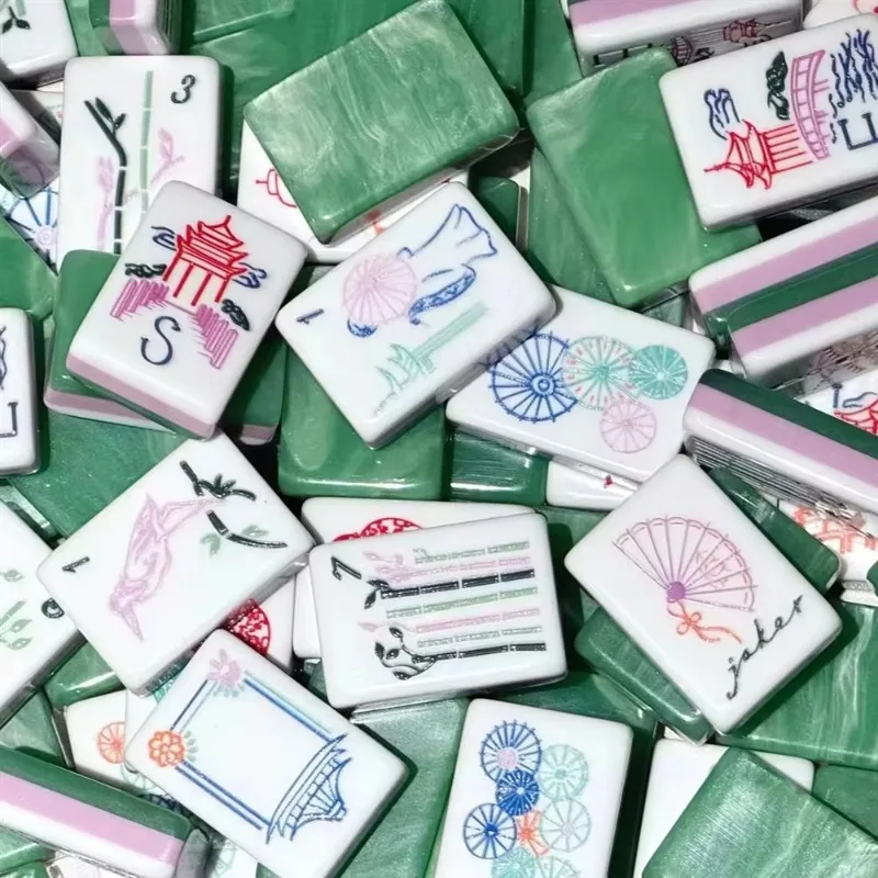 Cute American mahjong tiles, unique design, marble green acrylic tiles, suitable for party entertainment and gift giving
Cute American mahjong tiles, unique design, marble green acrylic tiles, suitable for party entertainment and gift giving