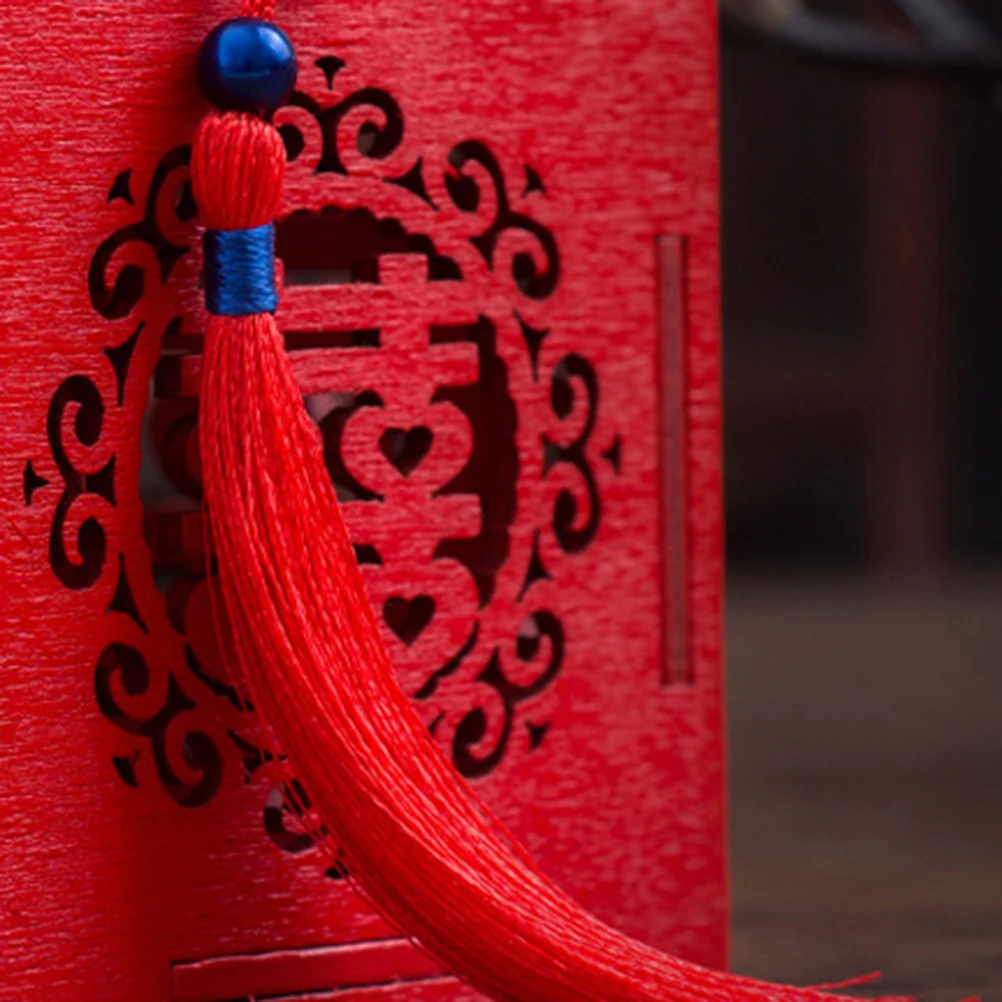 2pcs Chinese Style Wooden Candy Box Wedding Gift Case Portable Hollow Design Tassel Decor Gift Container For Bridal Shower Party
2pcs Chinese Style Wooden Candy Box Wedding Gift Case Portable Hollow Design Tassel Decor Gift Container For Bridal Shower Party