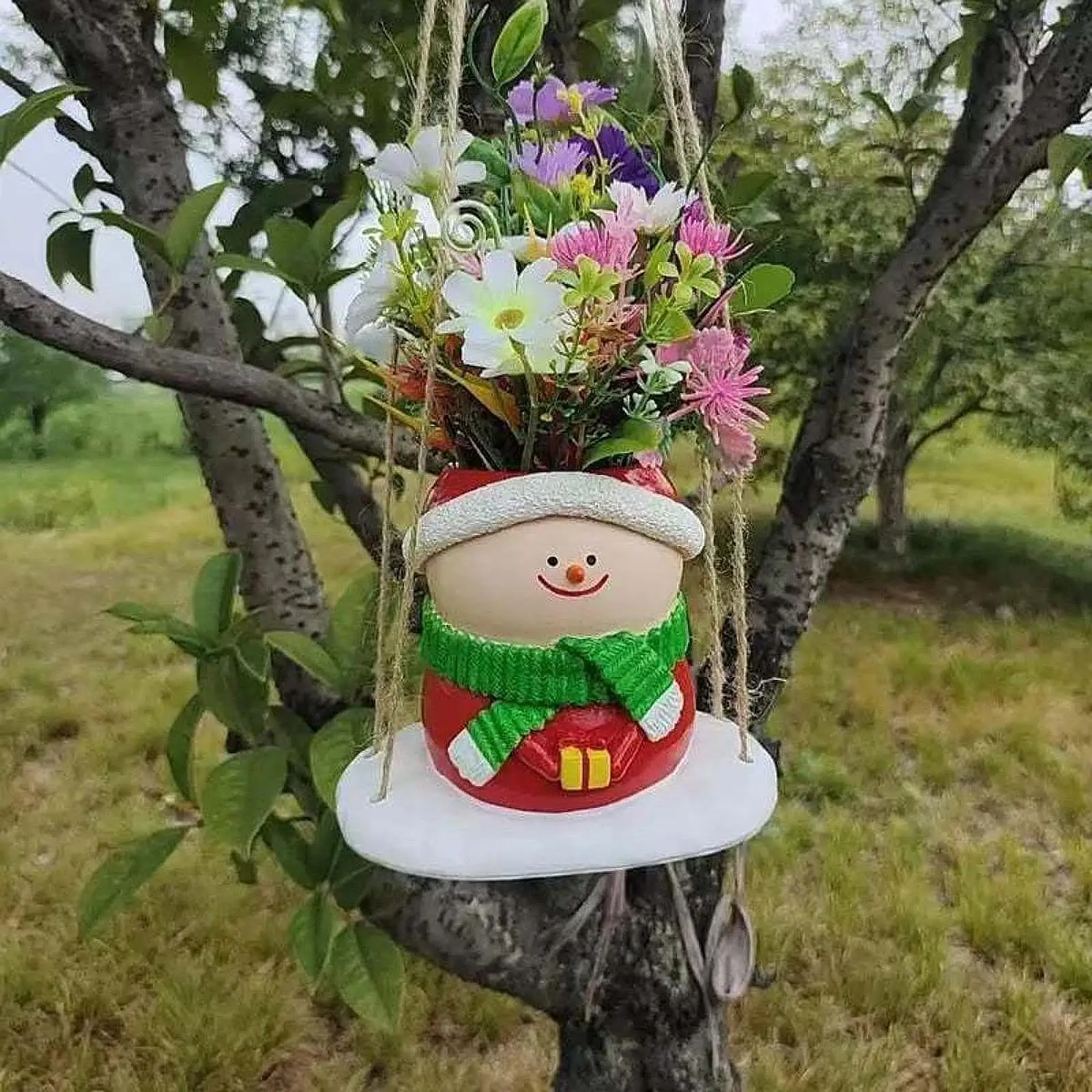 Swing Snowman Planter Resin Cute Creative Hanging Flower Pot Ornament Snowman Statue for Indoor Outdoor Garden Office Home Cafe
Swing Snowman Planter Resin Cute Creative Hanging Flower Pot Ornament Snowman Statue for Indoor Outdoor Garden Office Home Cafe