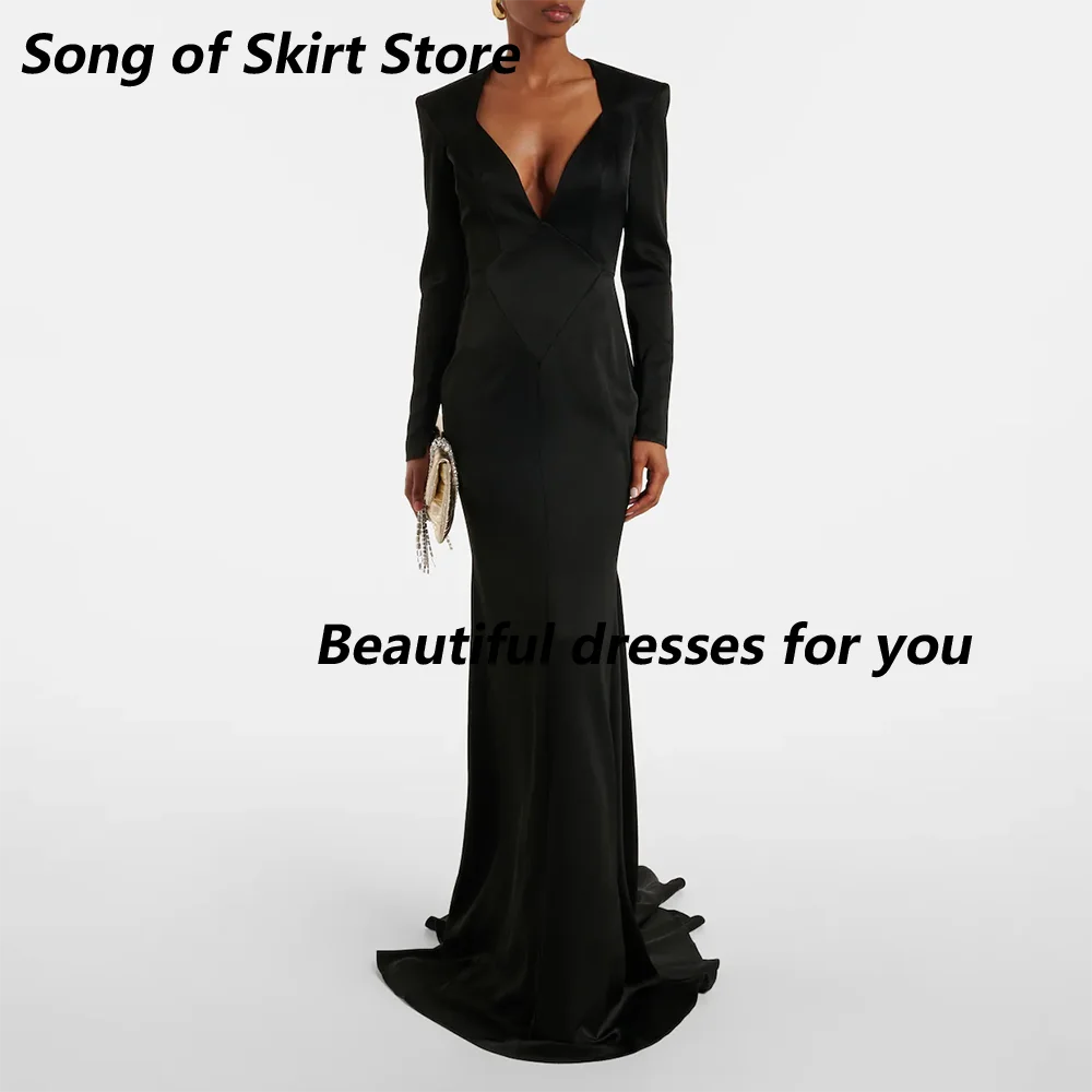 Black Evening Dress Mermaid Floor Length Long Sleeves V-Neck Modern Formal Party Dress with Train Formal Evening Gown Customized
Black Evening Dress Mermaid Floor Length Long Sleeves V-Neck Modern Formal Party Dress with Train Formal Evening Gown Customized