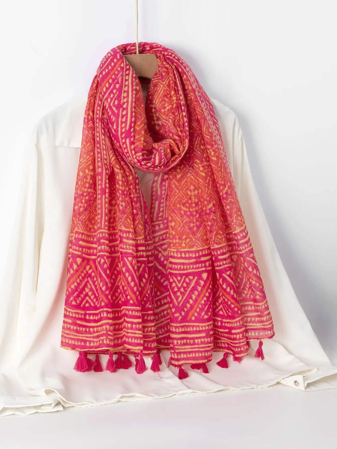 1pc Geometric Pattern Tassel Decor Scarf Boho Scarf Bandana,Hair Band,Head Band Ideal For Dressing Up Your Look Winter Fall
1pc Geometric Pattern Tassel Decor Scarf Boho Scarf Bandana,Hair Band,Head Band Ideal For Dressing Up Your Look Winter Fall