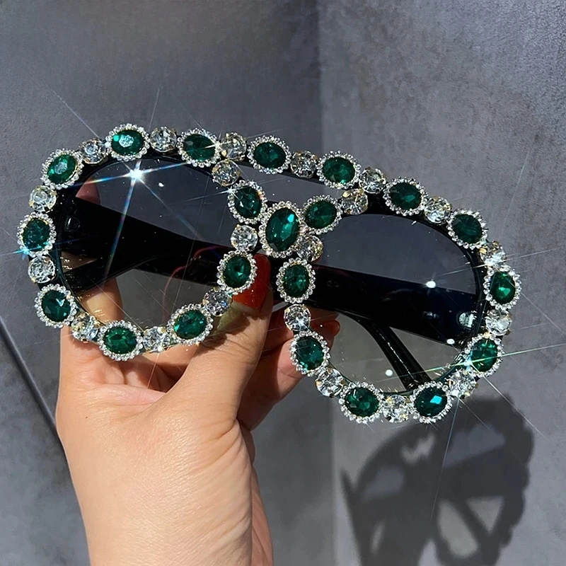 Oversized Vintage Sunglasses Women Luxury Gem Green Diamond Sun Glasses Personal Female UV400 Green Shades Eyewear Oculos
Oversized Vintage Sunglasses Women Luxury Gem Green Diamond Sun Glasses Personal Female UV400 Green Shades Eyewear Oculos