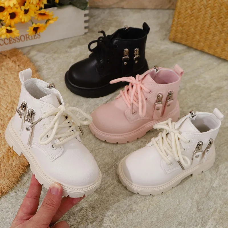 Детская обувь, ботинки для девочек, классические модные школьные ботильоны для мальчиков с круглым носком, черные простые детские повседневные кожаные ботинки
Детская обувь, ботинки для девочек, классические модные школьные ботильоны для мальчиков с круглым носком, черные простые детские повседневные кожаные ботинки