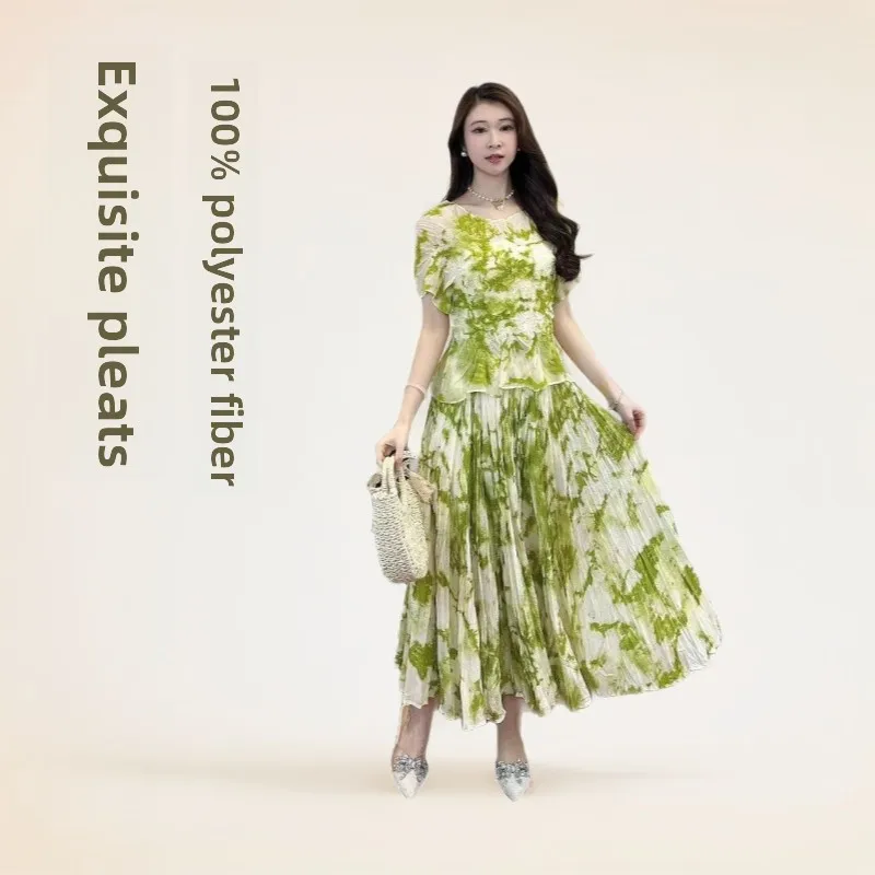 Miyakaya Style Pleated Ink Painting Set for Women 2025 Summer New Comfortable Versatile Top Large Sway Skirt Two-piece Set
Miyakaya Style Pleated Ink Painting Set for Women 2025 Summer New Comfortable Versatile Top Large Sway Skirt Two-piece Set