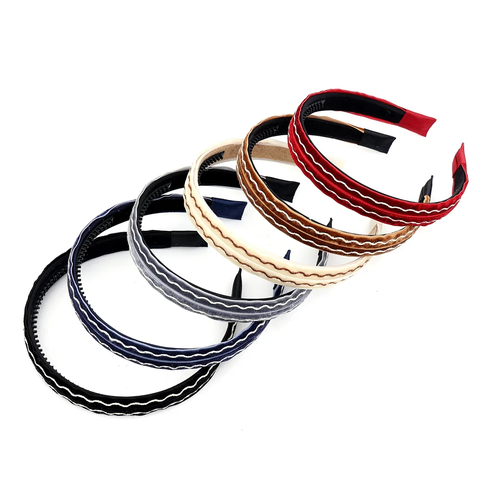 001L velvet ribbon Hair headband Cute Hairpins Girls Hair headband Barrettes Solid Clip Kids Headwear Fashion Hair Accessories
001L velvet ribbon Hair headband Cute Hairpins Girls Hair headband Barrettes Solid Clip Kids Headwear Fashion Hair Accessories