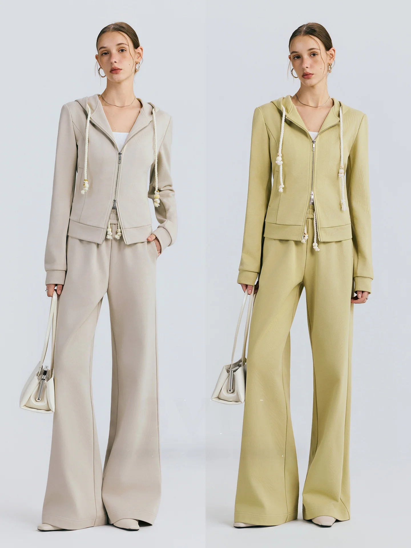 Повседневный комплект из худи свободного кроя и брюк с бусинами SVLI: модный женский ансамбль для весны и осени, комфортный наряд
Повседневный комплект из худи свободного кроя и брюк с бусинами SVLI: модный женский ансамбль для весны и осени, комфортный наряд