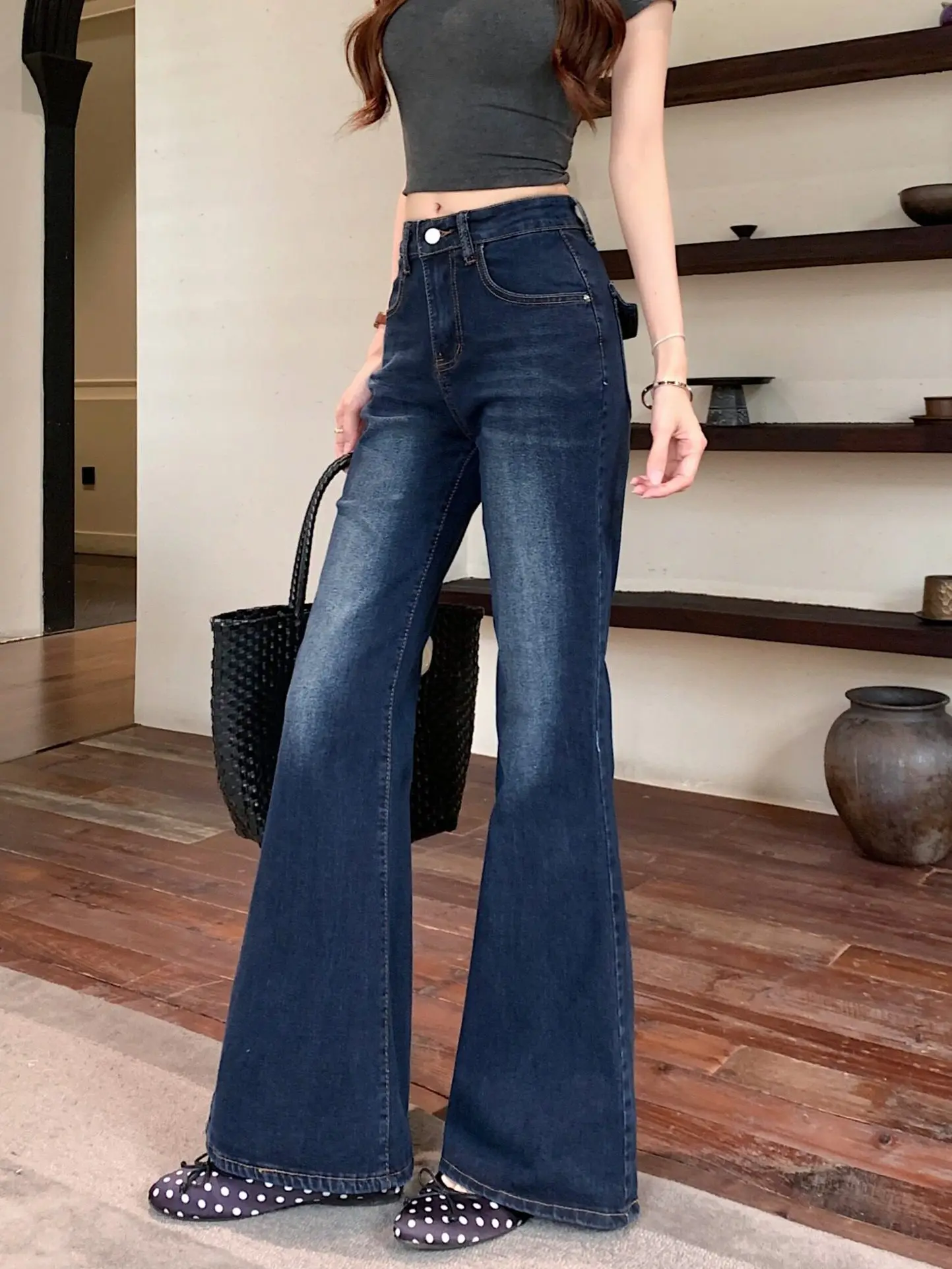 Retro Washed Blue Micro Flared Denim Jeans Women's Summer Slimming Long Pants High Waist Standard Fit Button Closure Standard
Retro Washed Blue Micro Flared Denim Jeans Women's Summer Slimming Long Pants High Waist Standard Fit Button Closure Standard