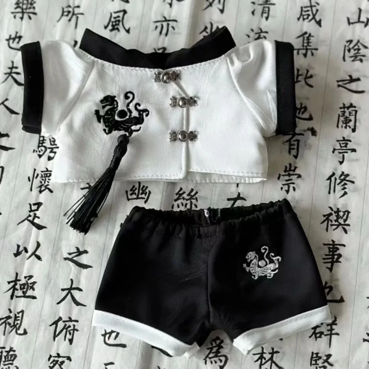 Хлопковая кукла 20 см, детская одежда, четыре божественные звери, косплей, набор в древнем стиле, без атрибутов, нормальное тело, жирное тело, можно носить
Хлопковая кукла 20 см, детская одежда, четыре божественные звери, косплей, набор в древнем стиле, без атрибутов, нормальное тело, жирное тело, можно носить