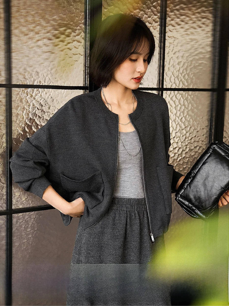 Xiao Han Ge Zipper Full Wool Yangzi Yarn Simple Sle Long Sve Knitted Cardigan Warm Casual round Ne Coat for Women
Xiao Han Ge Zipper Full Wool Yangzi Yarn Simple Sle Long Sve Knitted Cardigan Warm Casual round Ne Coat for Women