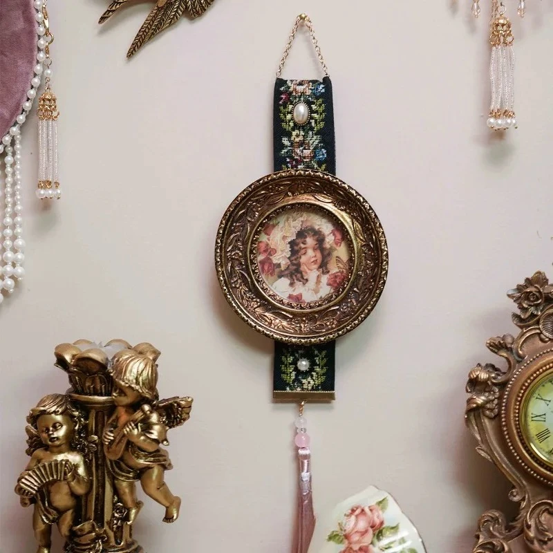 Винтажная фоторамка ручной работы в европейском стиле с рельефным узором, имитирующая состаренную французскую древесину, легкая роскошная рамка для фотографий, декор для гостиной.
Винтажная фоторамка ручной работы в европейском стиле с рельефным узором, имитирующая состаренную французскую древесину, легкая роскошная рамка для фотографий, декор для гостиной.