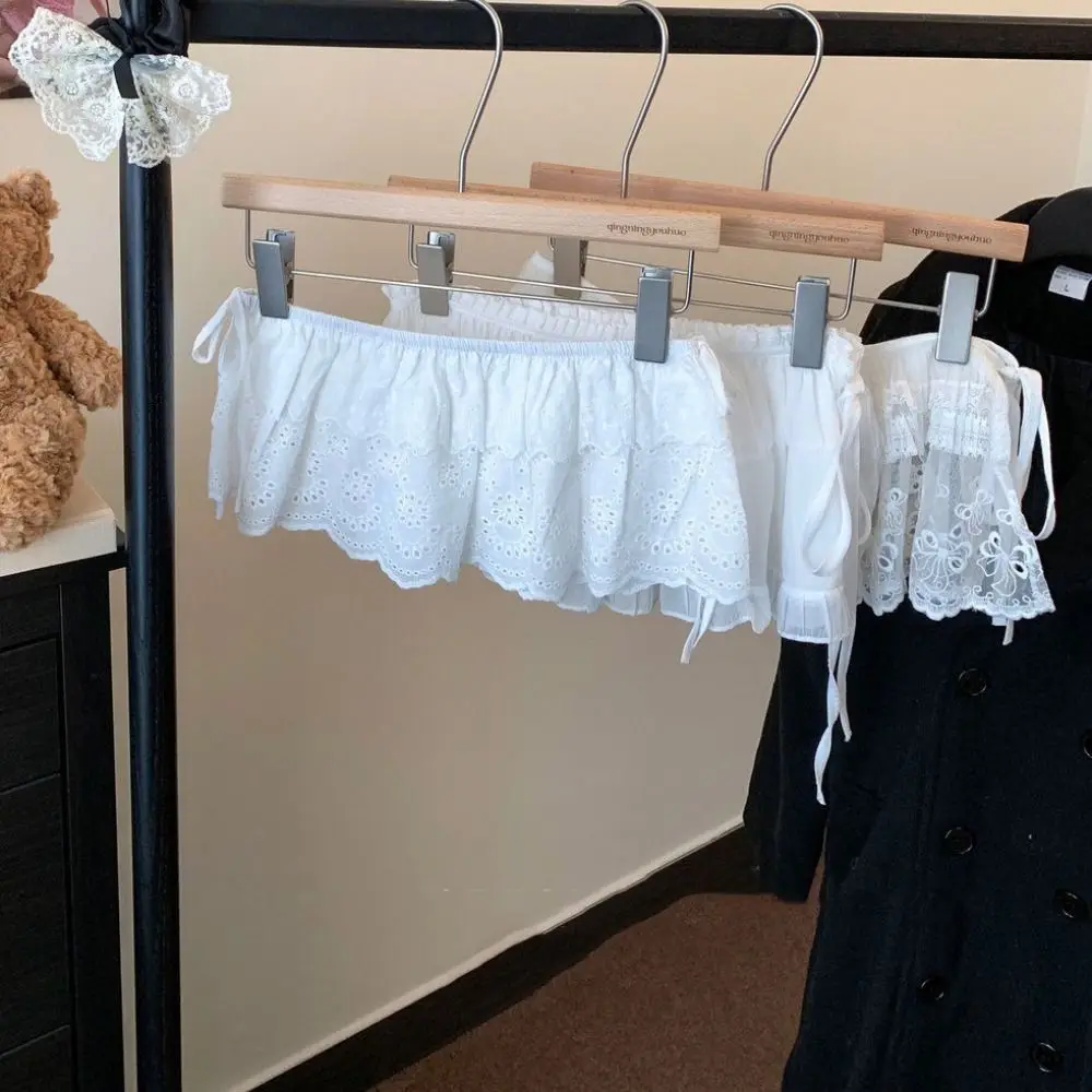 Модная кружевная мини-юбка в корейском стиле с цветочным узором, из тюля, с высокой талией, на шнуровке, с оборками, для вечеринок
Модная кружевная мини-юбка в корейском стиле с цветочным узором, из тюля, с высокой талией, на шнуровке, с оборками, для вечеринок