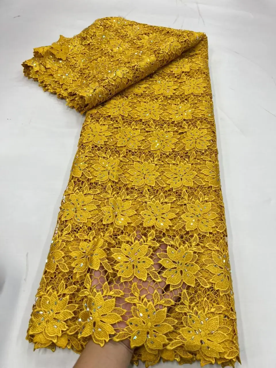 2026 African Nigerian High-Quality Embroidery Mesh Lace Fabric French Tulle Sequins for Wedding Party Dresses 5 Yards JL565
2026 African Nigerian High-Quality Embroidery Mesh Lace Fabric French Tulle Sequins for Wedding Party Dresses 5 Yards JL565