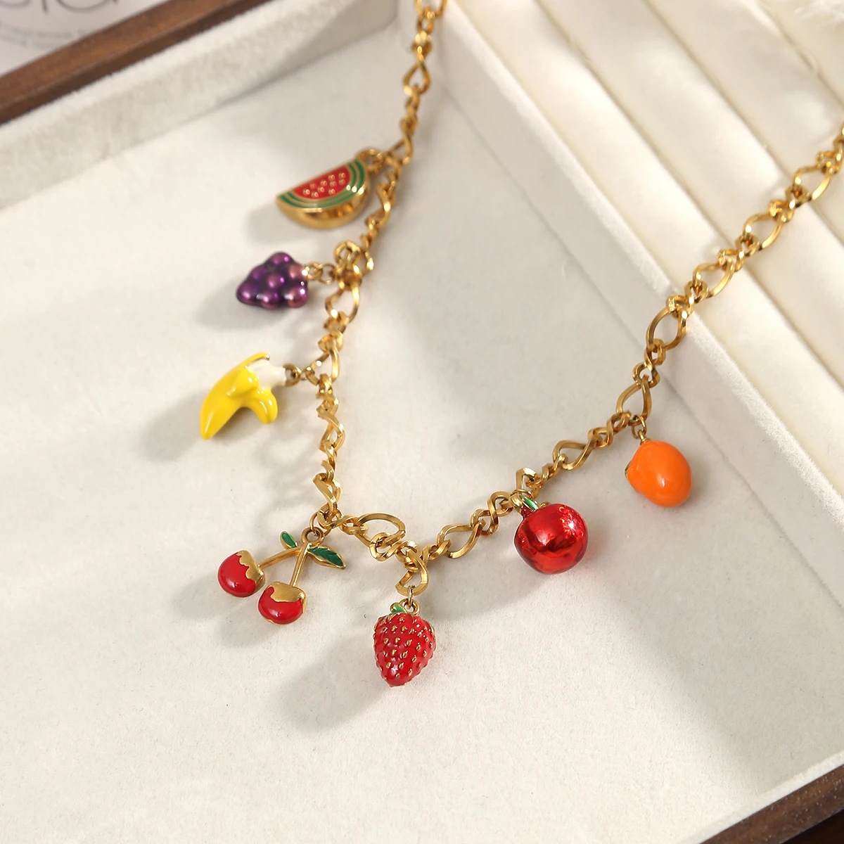 SOVOB Y2K Style Fruit Series Pendant Stainless Steel Necklaces For Women Fashion 18K Gold Choker Neck Gifts Woman's Jewelry
SOVOB Y2K Style Fruit Series Pendant Stainless Steel Necklaces For Women Fashion 18K Gold Choker Neck Gifts Woman's Jewelry