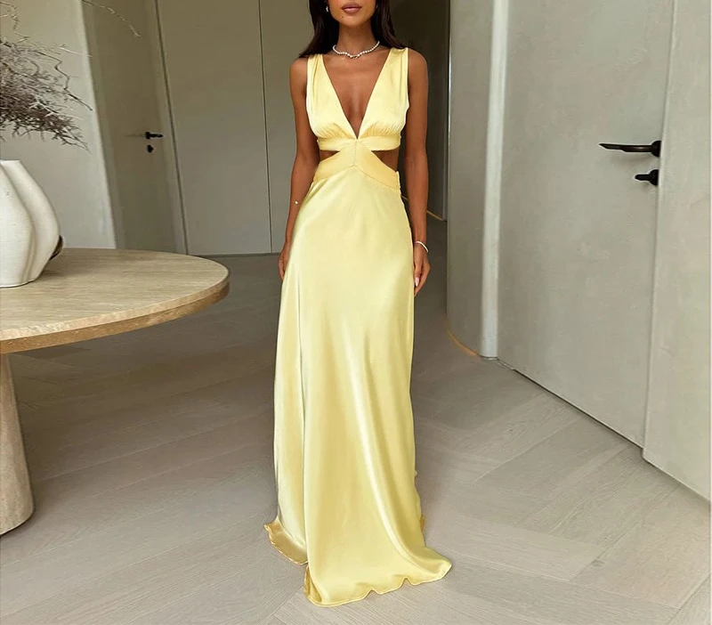2025 New Long Skirt Sexy Hot Girl Halter Bodycon Skirt Deep V Neck Slit Dress
2025 New Long Skirt Sexy Hot Girl Halter Bodycon Skirt Deep V Neck Slit Dress
