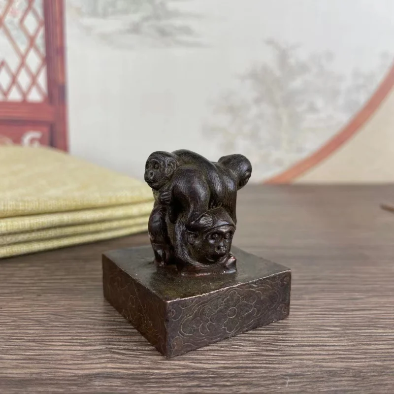 Solid -plated three-monkey , turtle-rabbit , dragon-Phoenix , copper seal ornament for home study desk decorat
Solid -plated three-monkey , turtle-rabbit , dragon-Phoenix , copper seal ornament for home study desk decorat