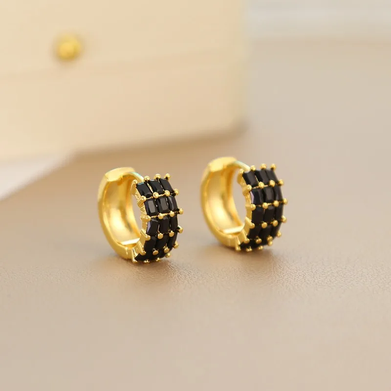 Персонализированные серьги-кольца с цирконом, высококачественные легкие люксовые серьги, модные женские серьги-клипсы
Персонализированные серьги-кольца с цирконом, высококачественные легкие люксовые серьги, модные женские серьги-клипсы