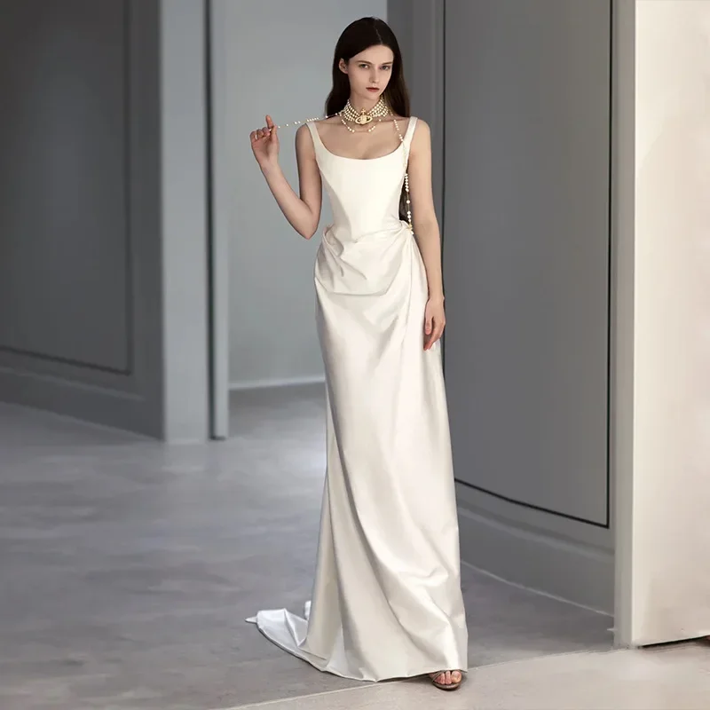 High-End Solid Color Evening Dress Retro Simple Small Trailing Suspender New Style Satin Embroidery Floor-Length Tulle Lace
High-End Solid Color Evening Dress Retro Simple Small Trailing Suspender New Style Satin Embroidery Floor-Length Tulle Lace