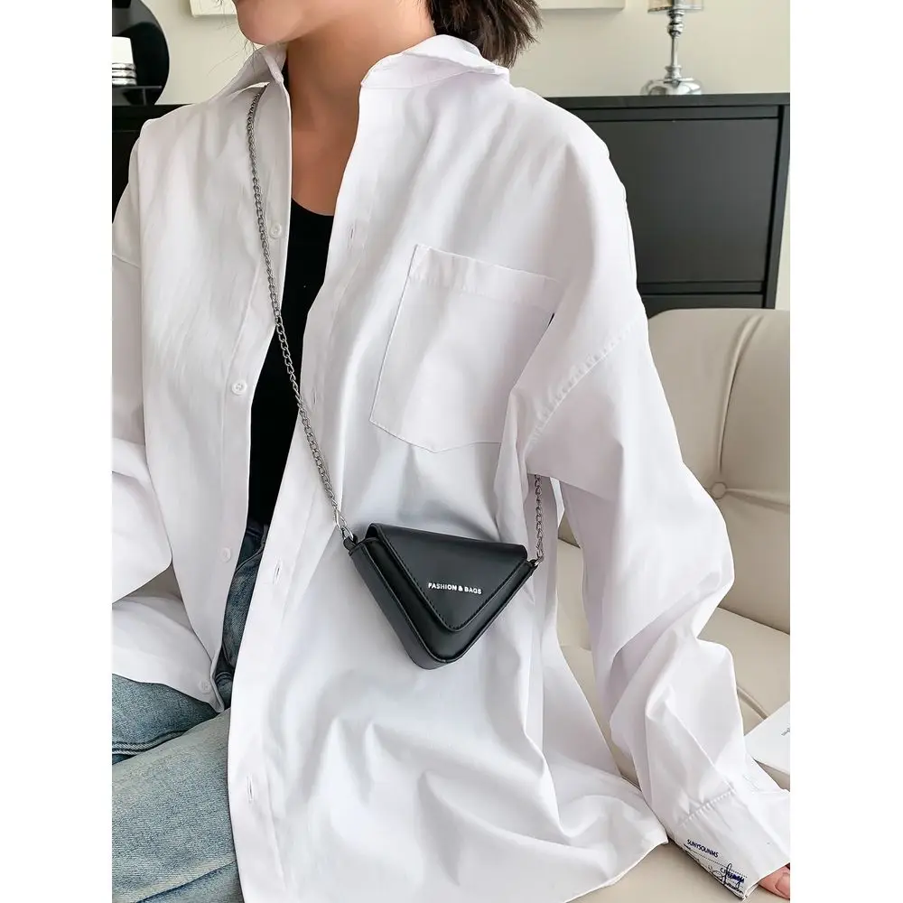 Letter Graphic Flap Chain Novelty Bag, Daily Commuting Use Leisure Travel Vacation Out Of The Street Black Magnetic Buckle Meta
Letter Graphic Flap Chain Novelty Bag, Daily Commuting Use Leisure Travel Vacation Out Of The Street Black Magnetic Buckle Meta