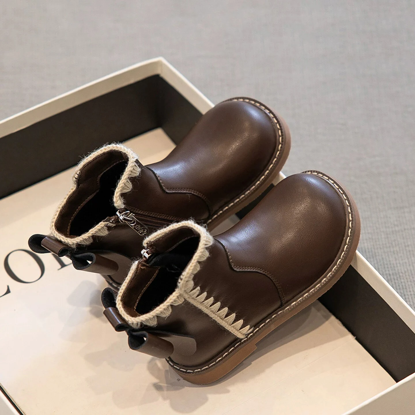 Kids' Ankle Boots New Fashion Spring Autumn Girls Short Leather Boots Elegant Princess Catwalk Children's Casual Platform Boots
Kids' Ankle Boots New Fashion Spring Autumn Girls Short Leather Boots Elegant Princess Catwalk Children's Casual Platform Boots