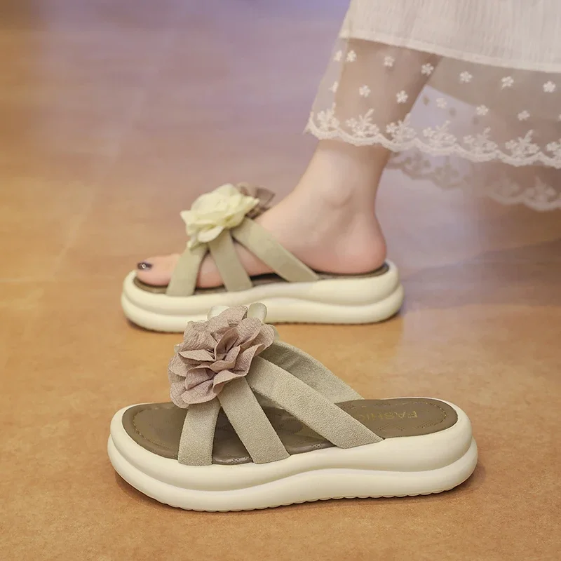 2026 Summer New Women One Strap Slippers Fashion Versatile Casual Beach Sandals
2026 Summer New Women One Strap Slippers Fashion Versatile Casual Beach Sandals
