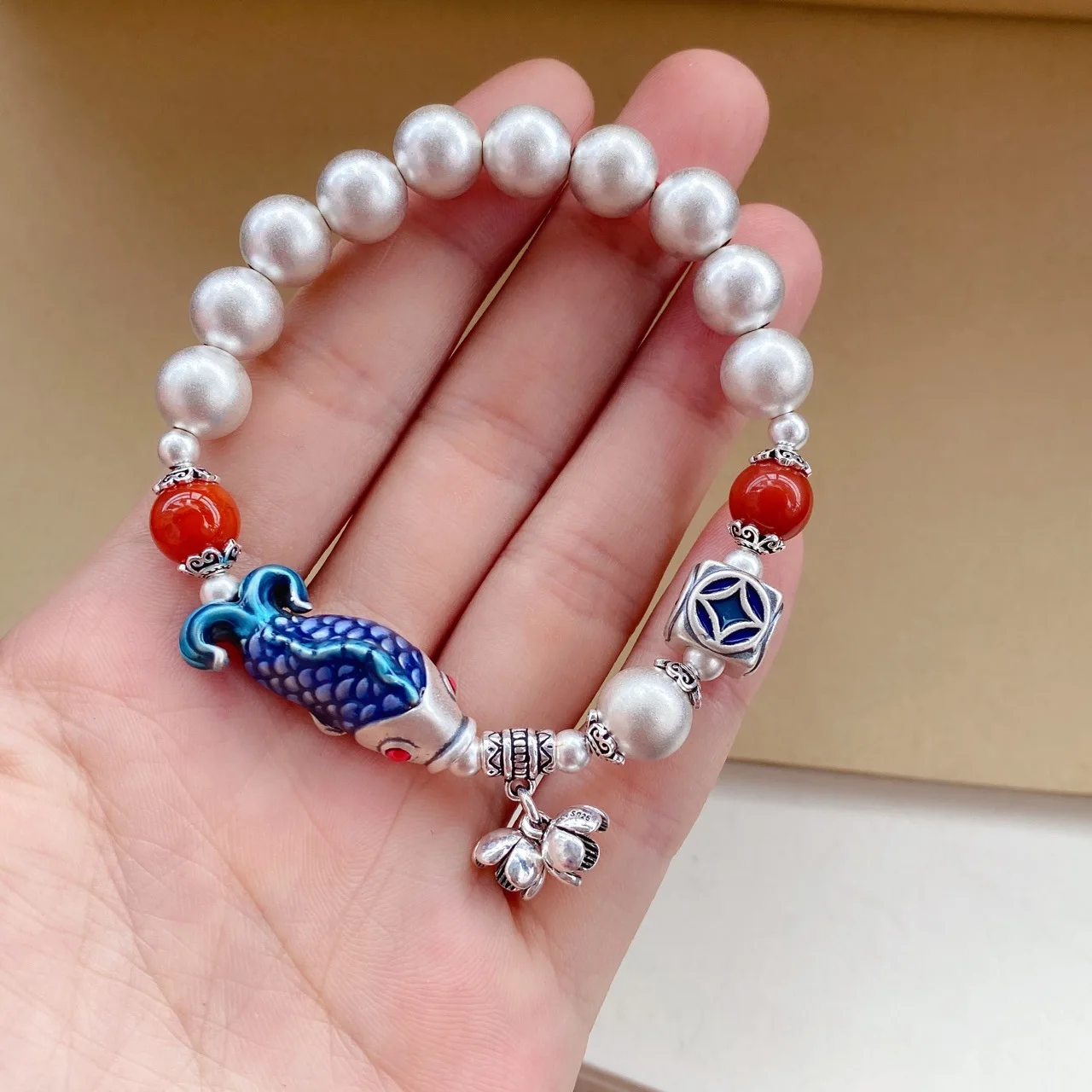 925 Sterling Silver Beads Cyprinoid South Red Agate Bracelets Jewelry Retro Enamel fish Charm Bracelet for Women Girls SL043
925 Sterling Silver Beads Cyprinoid South Red Agate Bracelets Jewelry Retro Enamel fish Charm Bracelet for Women Girls SL043